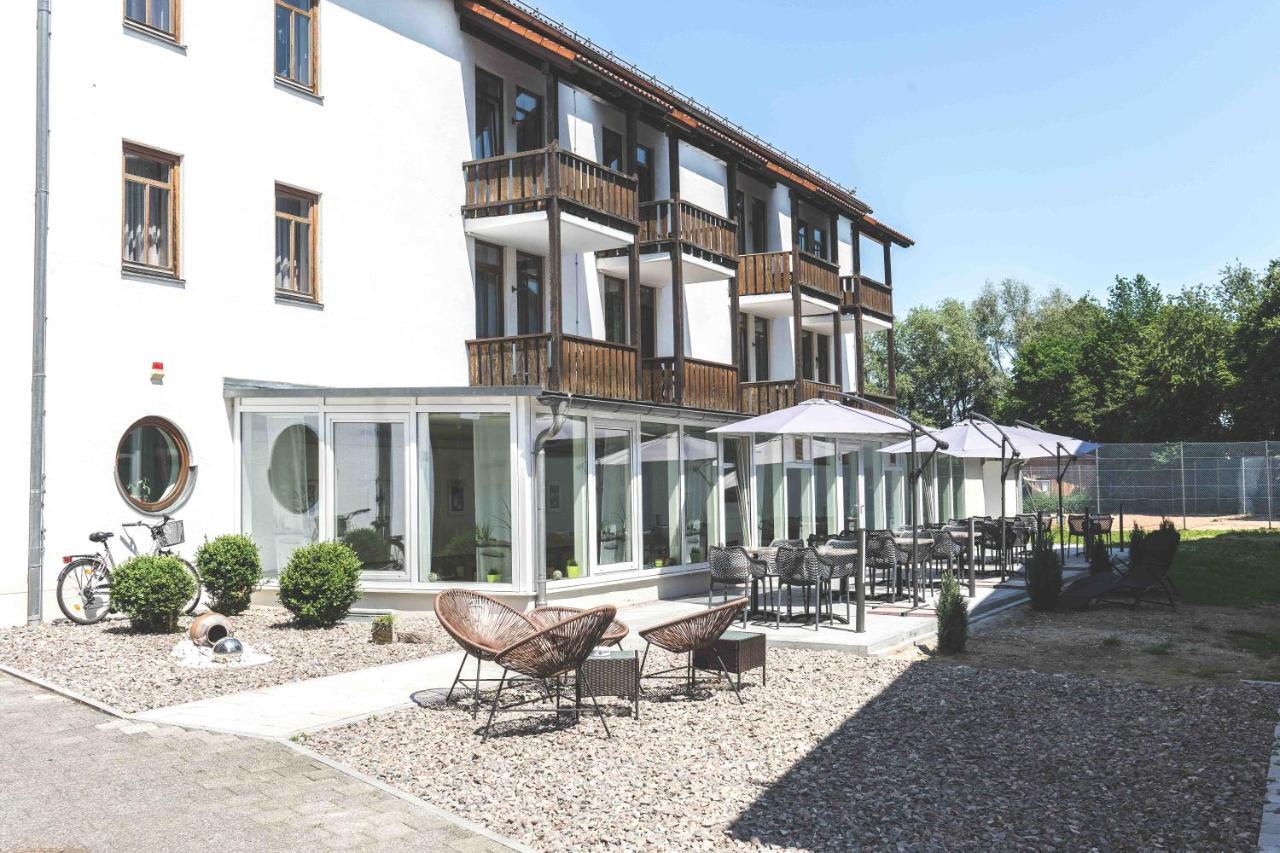 Parkhotel Cham Exterior photo